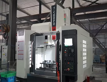 NEV Devrimini Yönlendirmek: Jiangsu Fengtuo, Taikan Makinesi ile Hassasiyet ve Ölçek Nasıl Elde Ediyor?