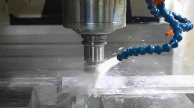 CNC Tezgah Soğutma Sistemi Arızası ve Çözümü CNC Tezgah Soğutma Sistemi Arızası ve Çözümü
